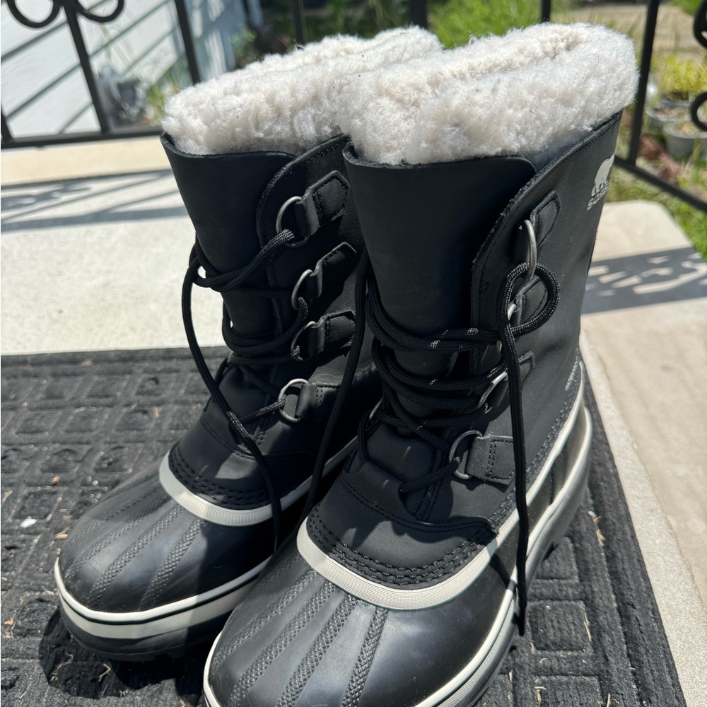 SOREL Women Caribou Waterproof Winter Snow Boots Size 9 - Black Lace Up Lined